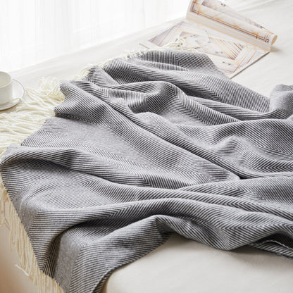 Woven Jacquard Woven Wave Pattern Herringbone Fringe Blanket